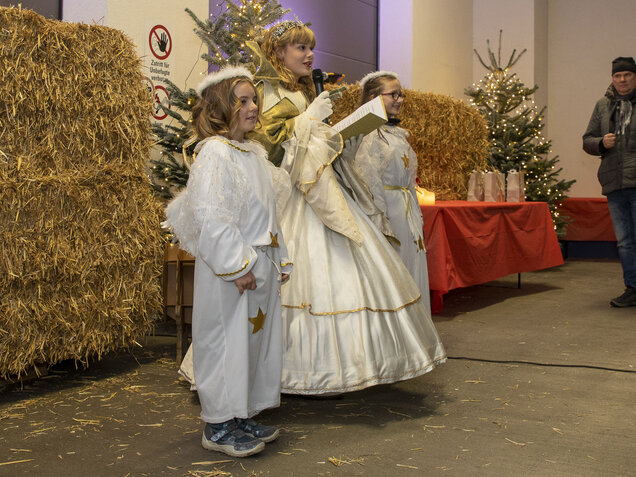 Hembacher Christkind mit seinen Engeln