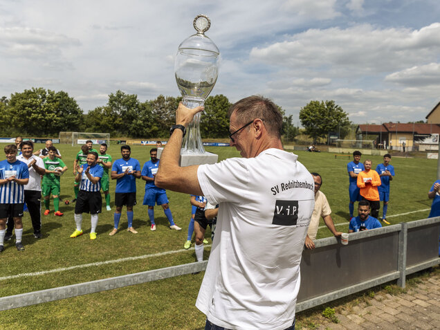 Vorstellungsrunde beim Fußballturnier